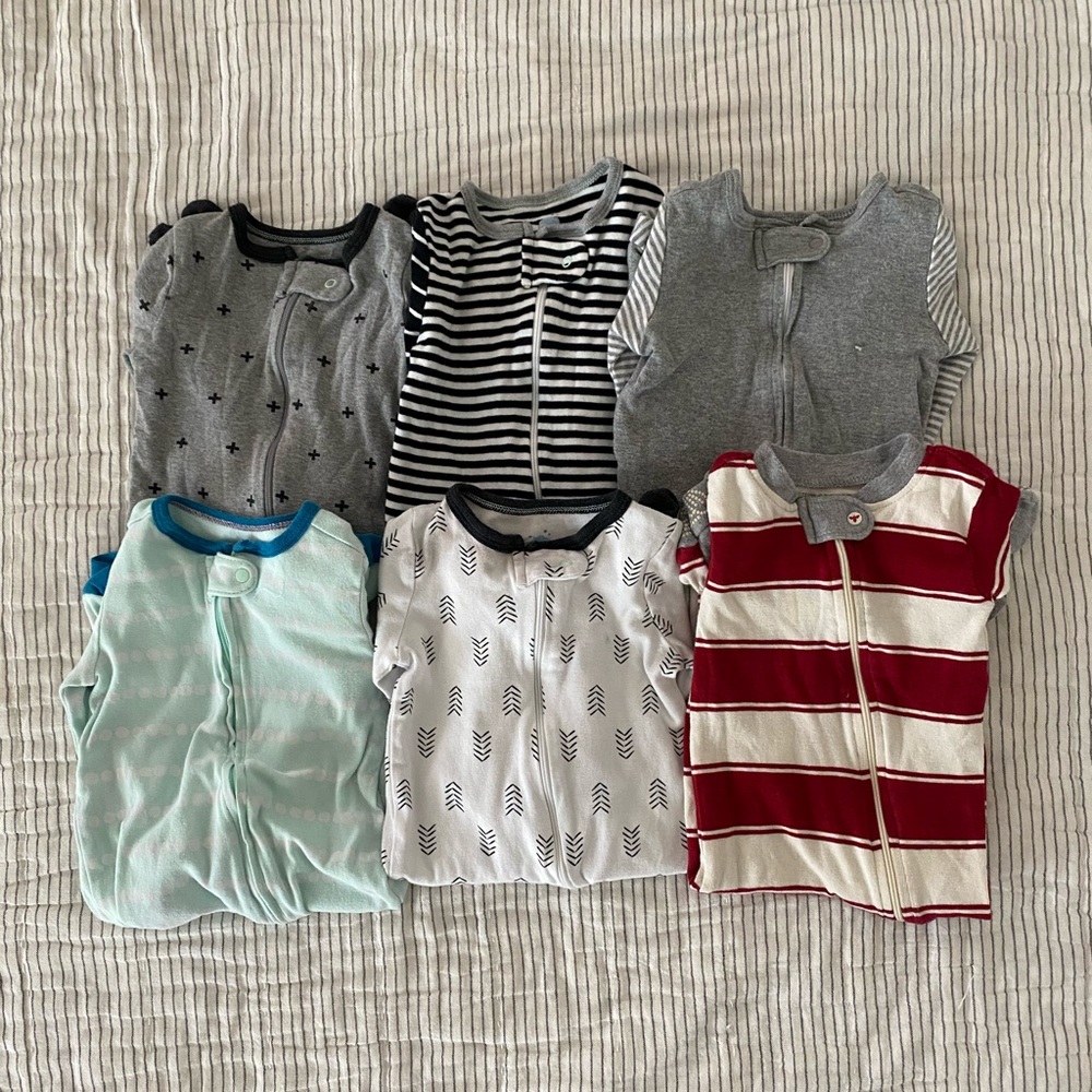3-6 mo sleep and play set